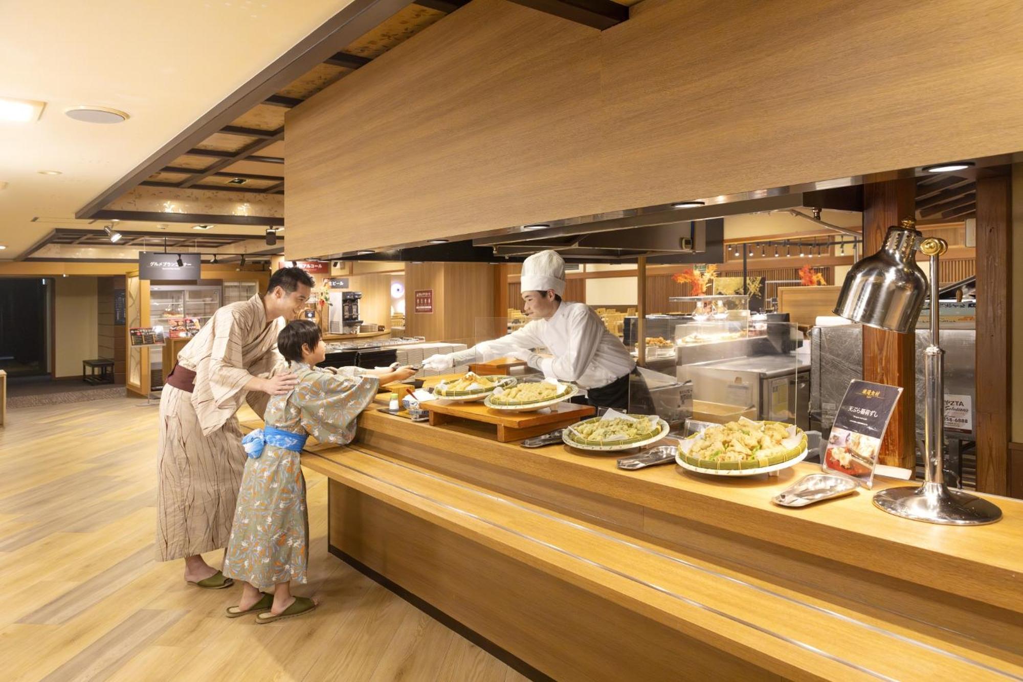Hotel Ooedo Onsen Monogatari Premium Kaga Maruya Exterior foto