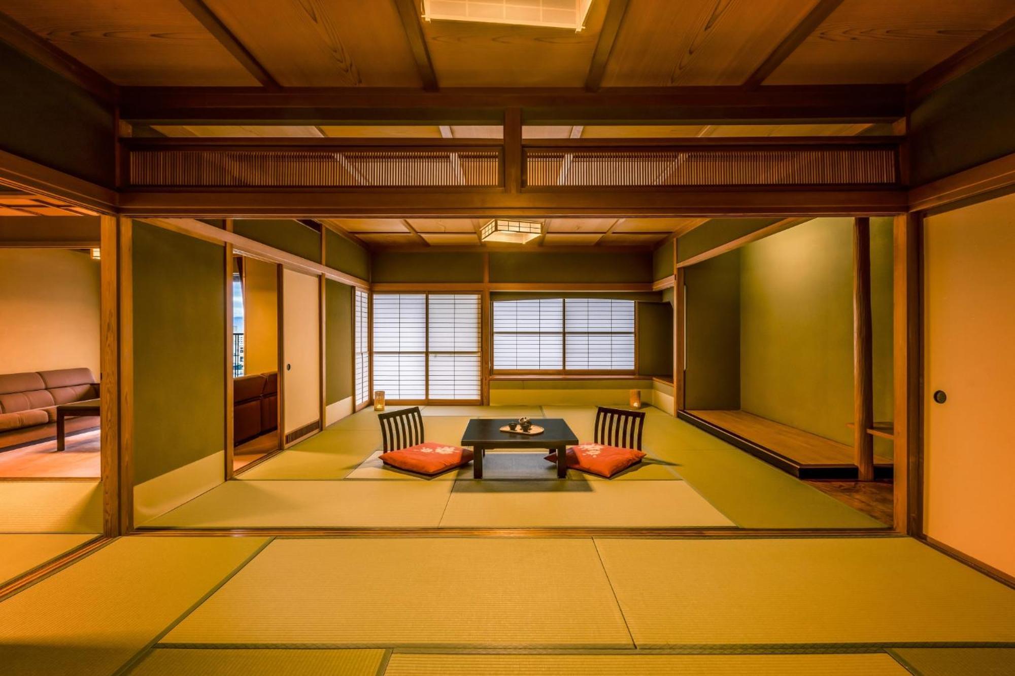 Hotel Ooedo Onsen Monogatari Premium Kaga Maruya Exterior foto